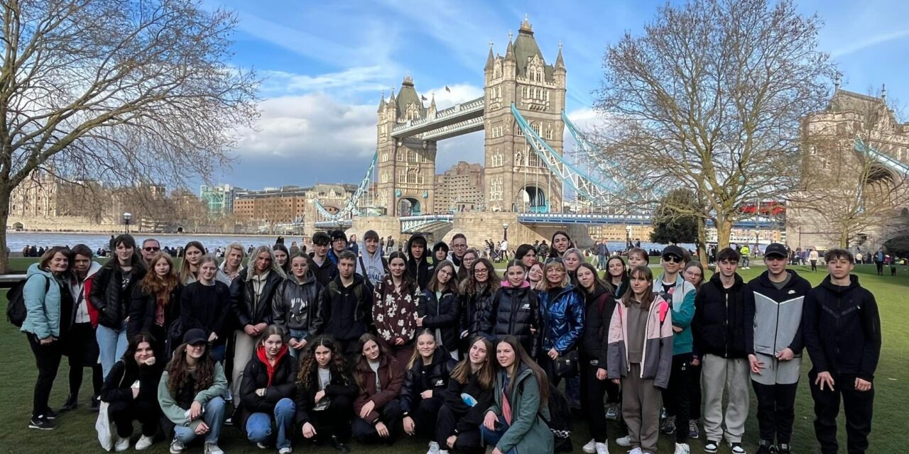 Szkolna wycieczka licealistów do Londynu, Windsoru i Oxfordu – odkrywanie brytyjskiej historii, kultury i języka angielskiego w stu tysiącach kroków