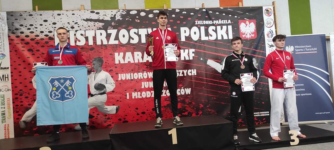 BRĄZOWY medal dla KAROLA KOSTRZEWY na MISTROSTWAch POLSKI karate WKF