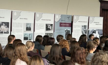 Nauczyliśmy się płakać bez łez – wystawa historyczna