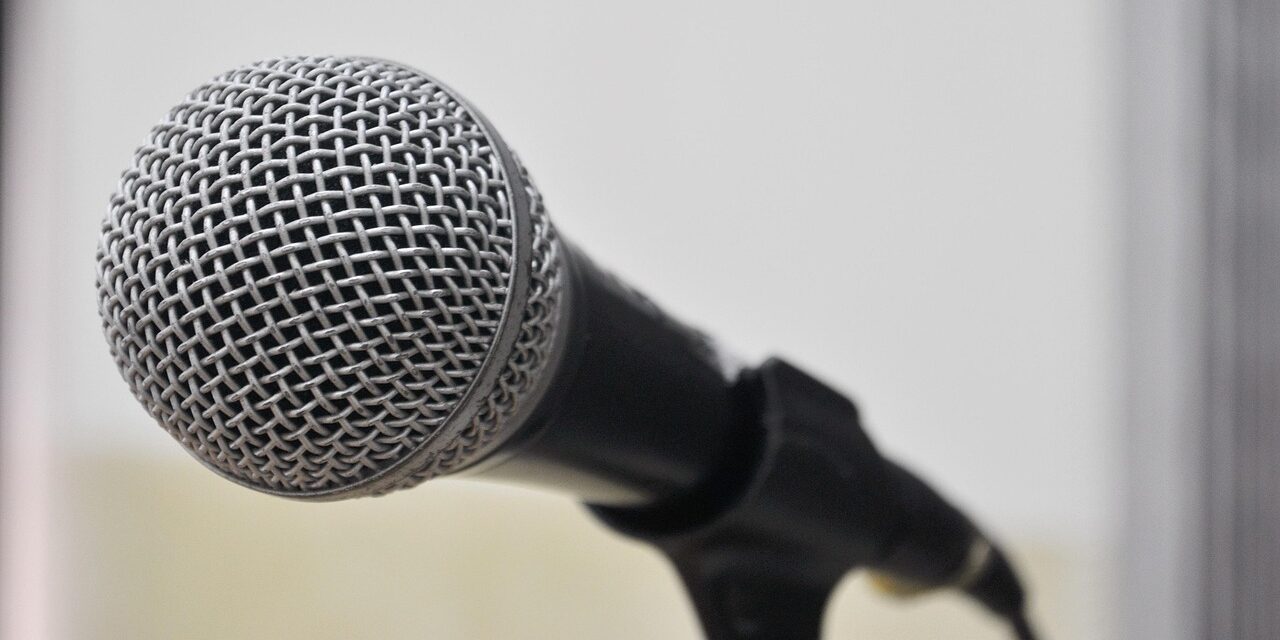 A MOŻE PROFESOR FARMACJI?