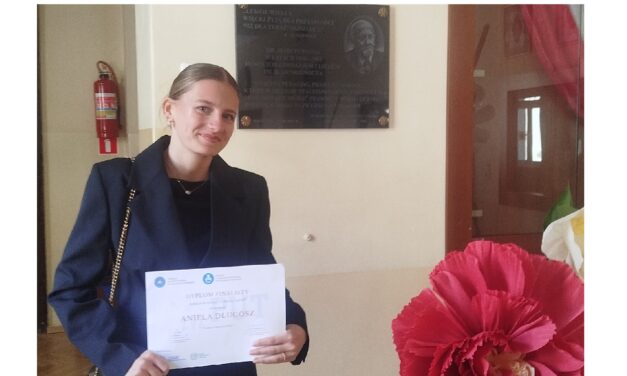 Aniela Długosz finalistką konkursu IPUT z chemii