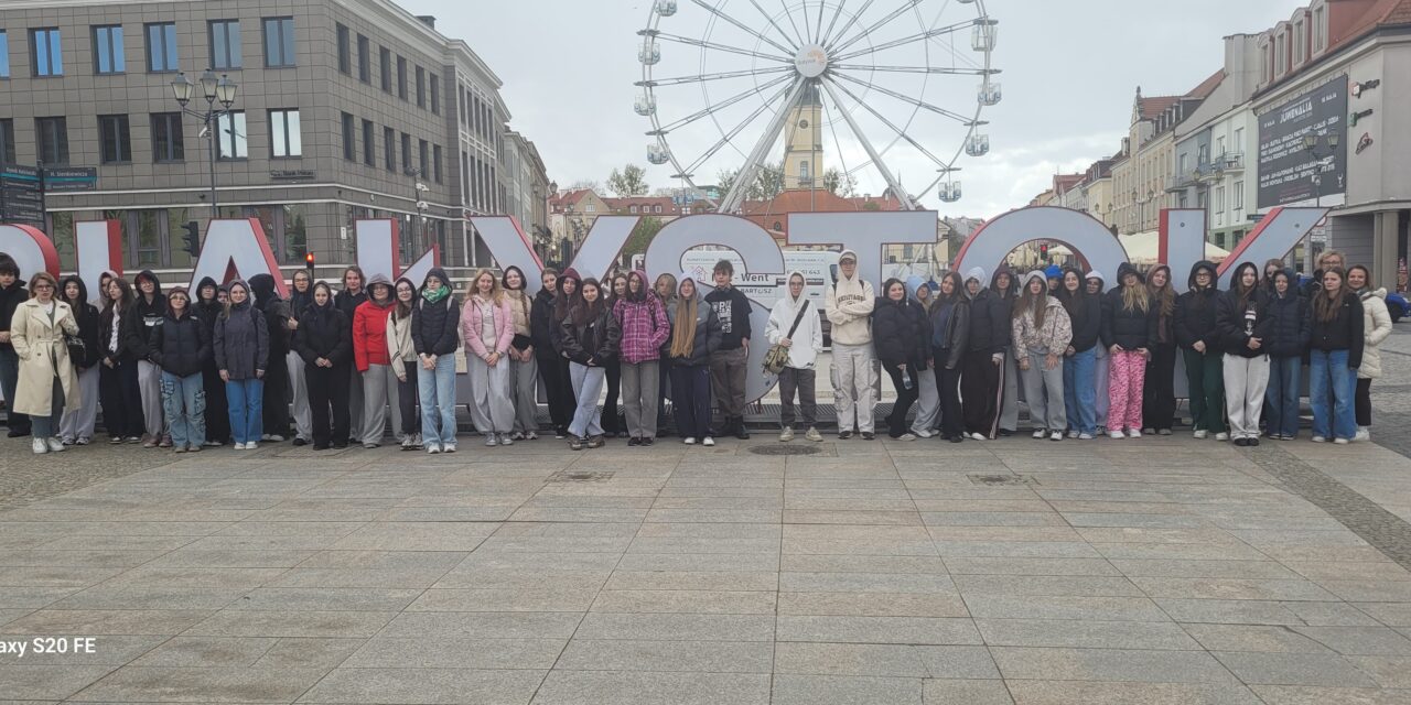 Wycieczka klasy 1b i 3e na Podlasie to opowieść o miejscu, gdzie czas płynie wolniej.