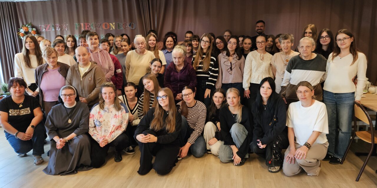 Jesienne Święto Pieczonego Ziemniaka w Łopiennie